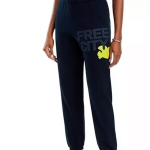 Squid Ink Free Cuty Sweatpants